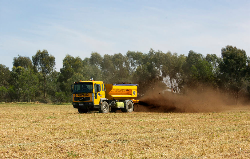 Fertiliser Spreading Truck